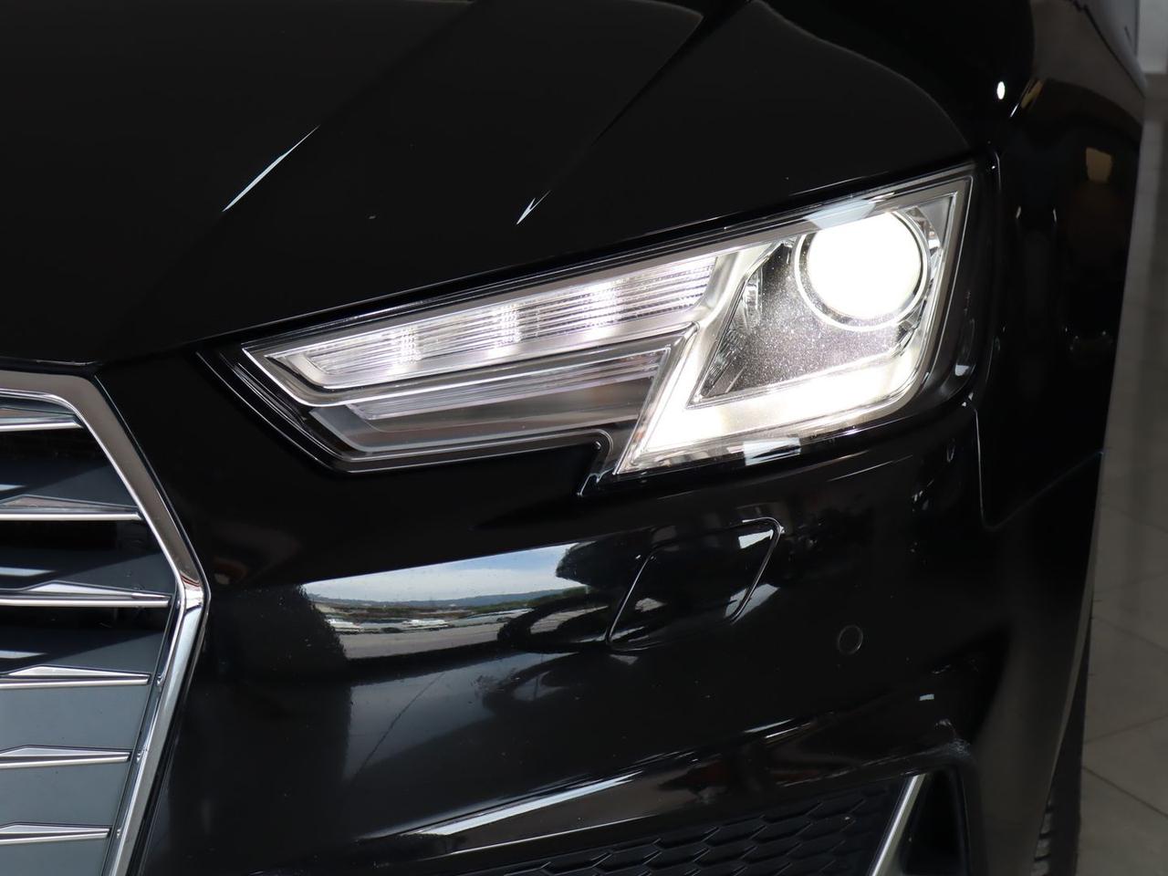 Audi A4 Advanced 2.0 35 TDI #11417