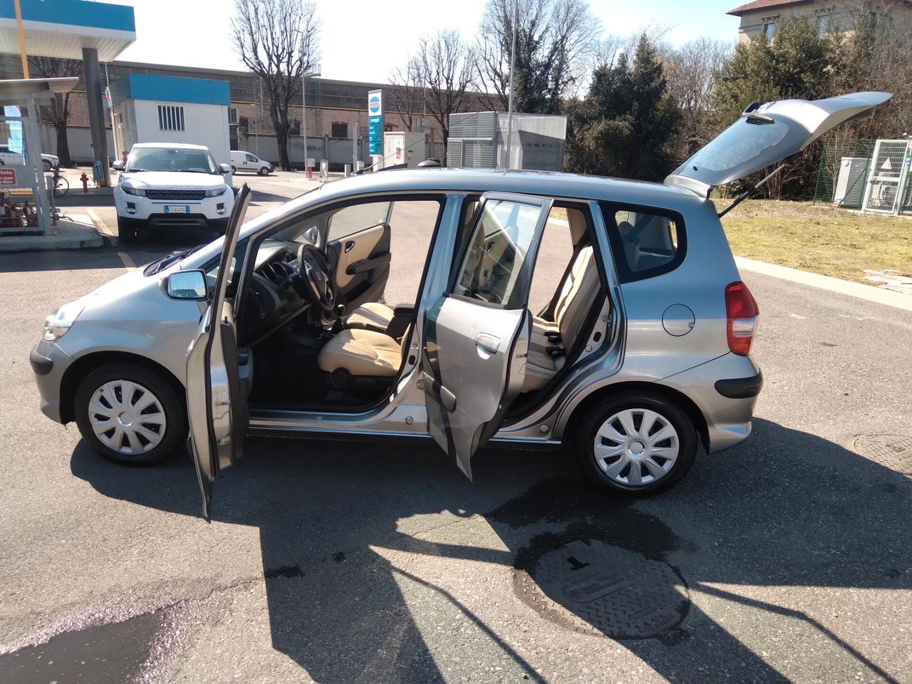 Honda Jazz 1.4 i-DSi 5p. LS Appeal x neopatentati