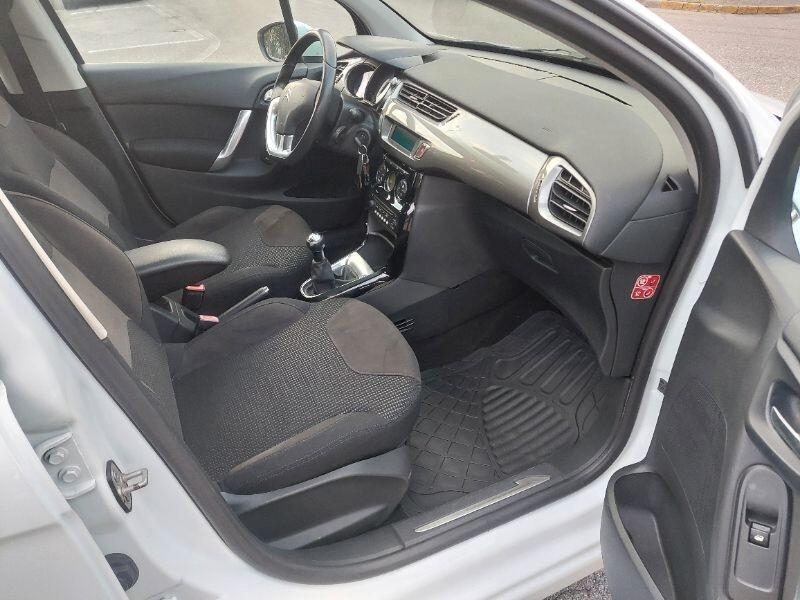 Citroen C3 1.2 VTi 82 Exclusive Neopatentati full.optional