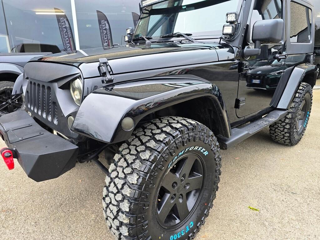 Jeep Wrangler 2.8 CRD SAHARA KIT TRASFORMER