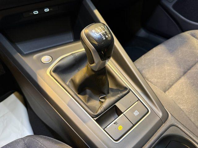 VOLKSWAGEN Golf 1.5 TSI Life LED GANCIO Panorama Navi ACC