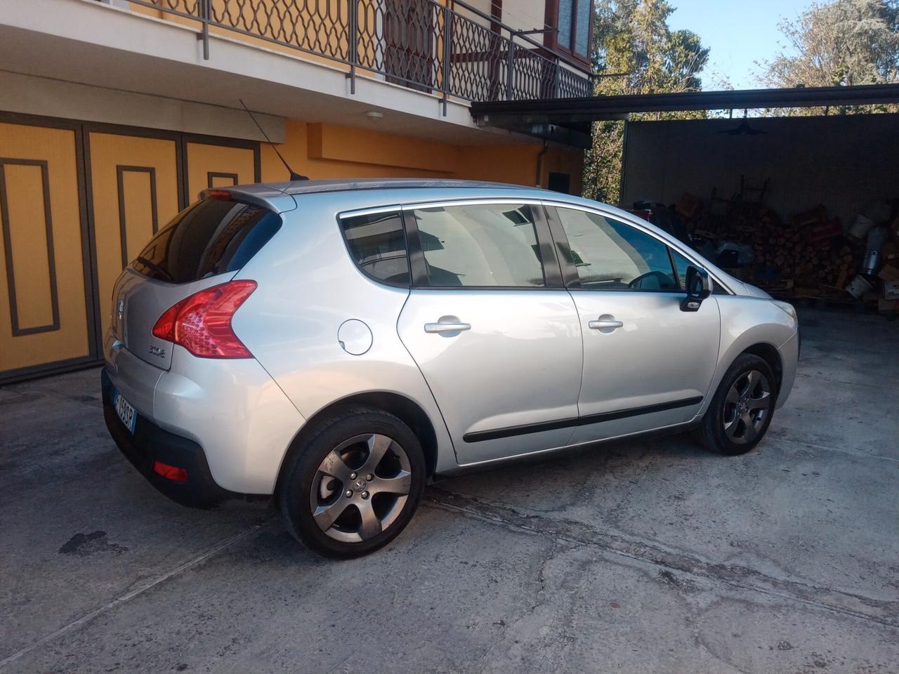 Peugeot 3008 1.6 HDi 110CV Business