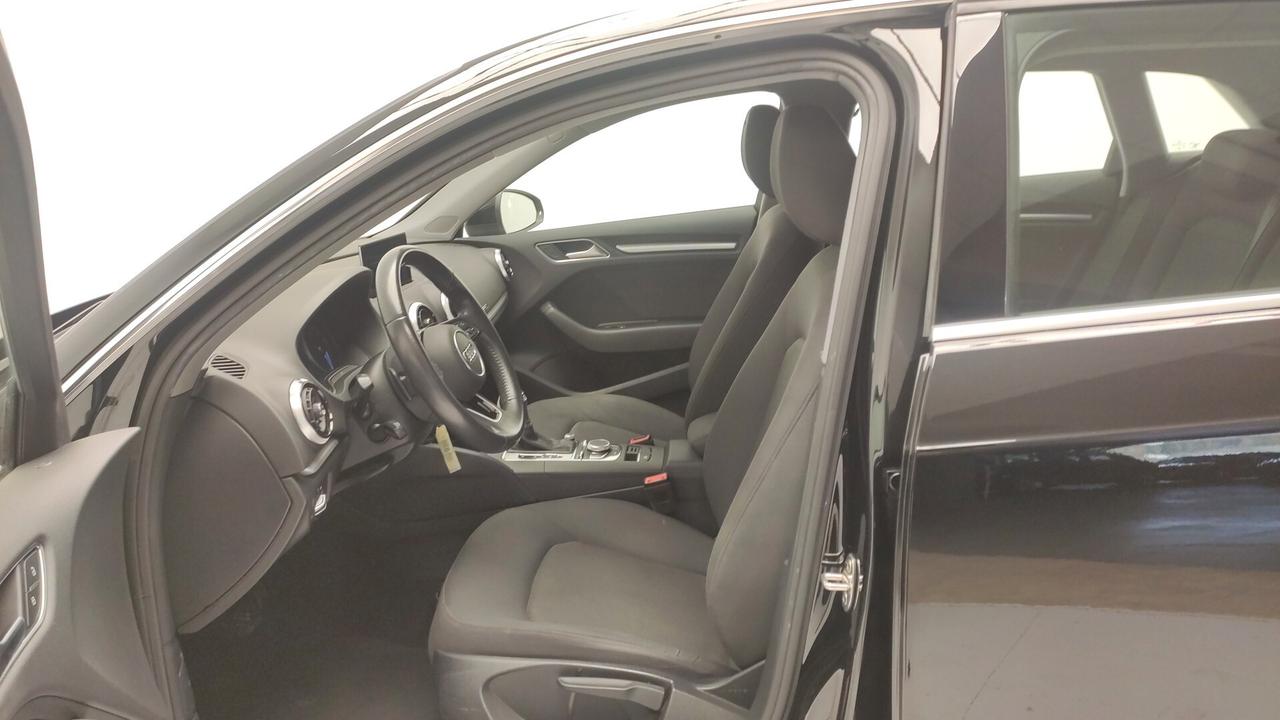 Audi A3 SPB 30 g-tron S tronic Business