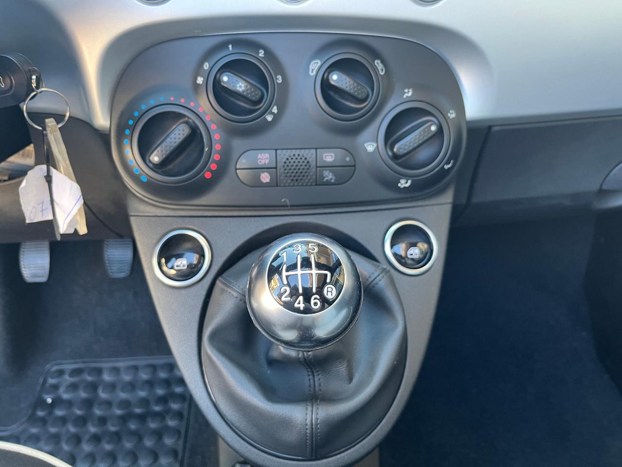 Fiat 500 C 1.0 Hybrid Dolcevita