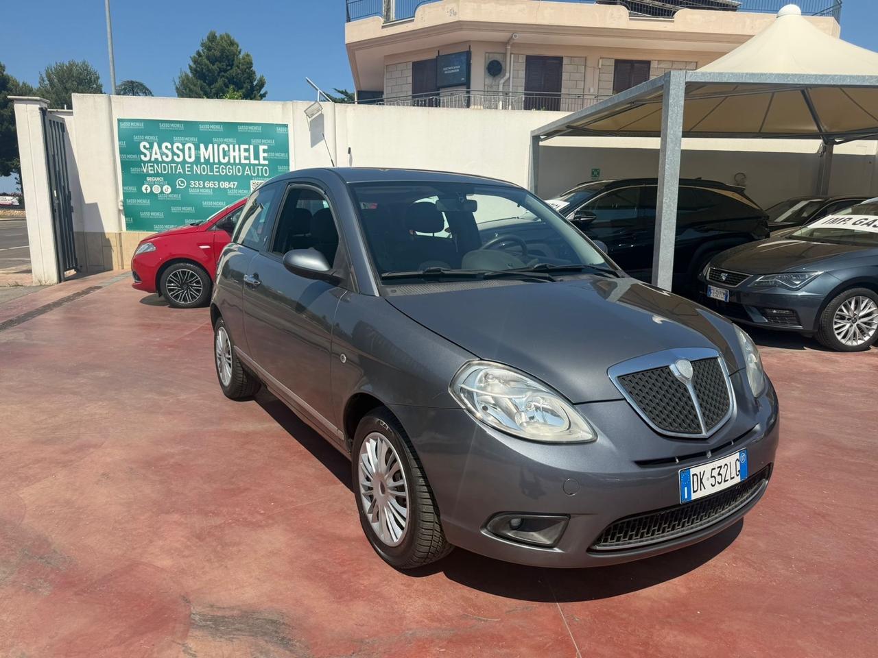 Lancia Ypsilon 1.3 MJT 75 CV Oro Bianco