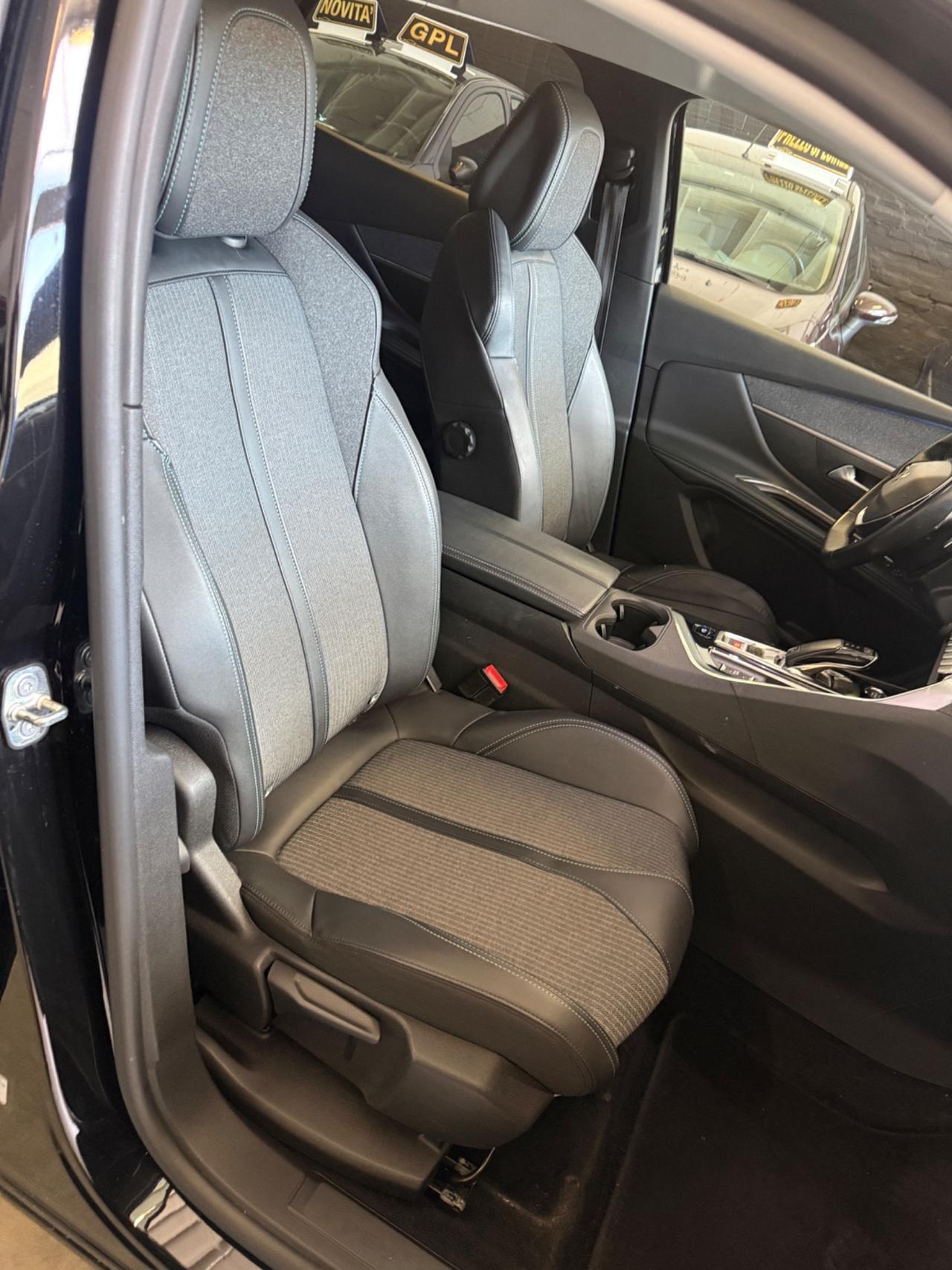 Peugeot 3008 BlueHDi 130 S&S EAT8 GT