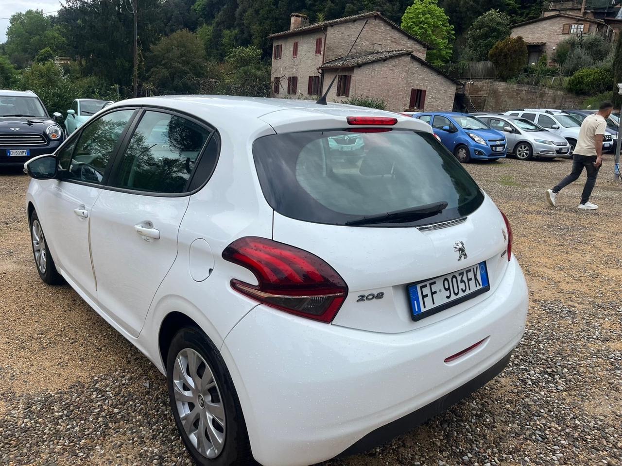 Peugeot 208 1.2 Benzina - Neopatentati - Tagliandi Certificati