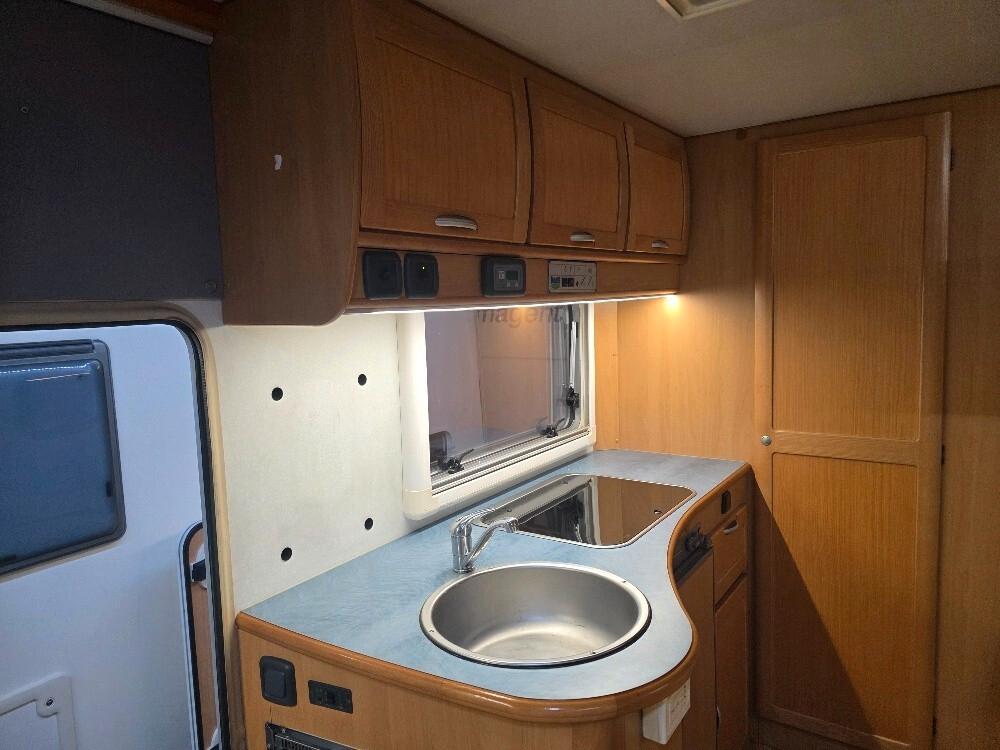 CAMPER MCLOUIS STIRLING 701