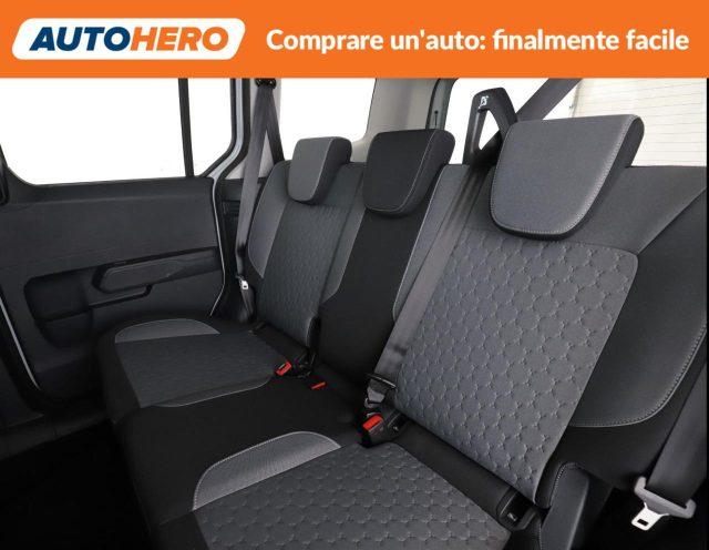 FORD Tourneo Courier 1.0 EcoBoost Titanium