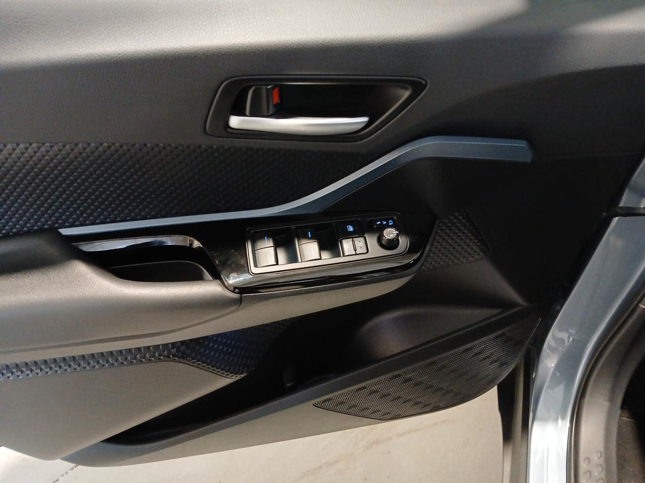 Toyota C-HR 1.8 Hybrid E-CVT Trend 122CV