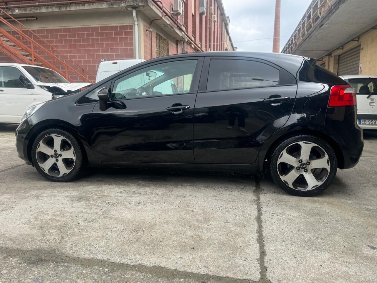 Kia Rio 1.4 CRDi 5p. Cool sport 90CV 2015