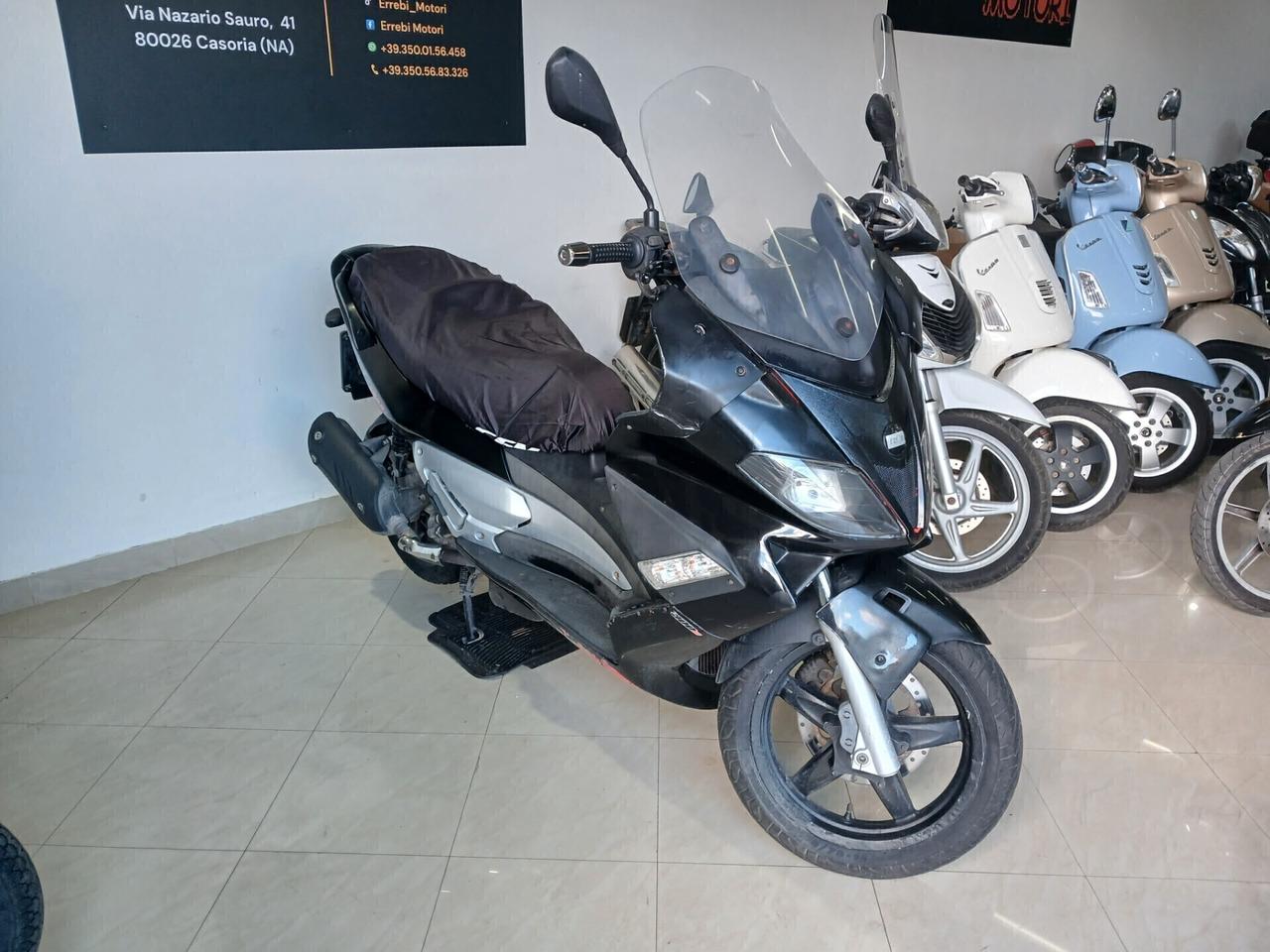 Aprilia SR Max 300 GARANTITO 12 MESI
