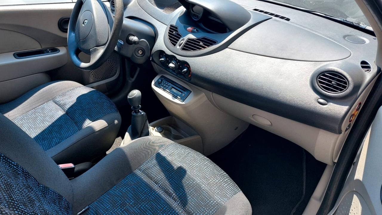 Renault Twingo 1.2 8V Dynamique