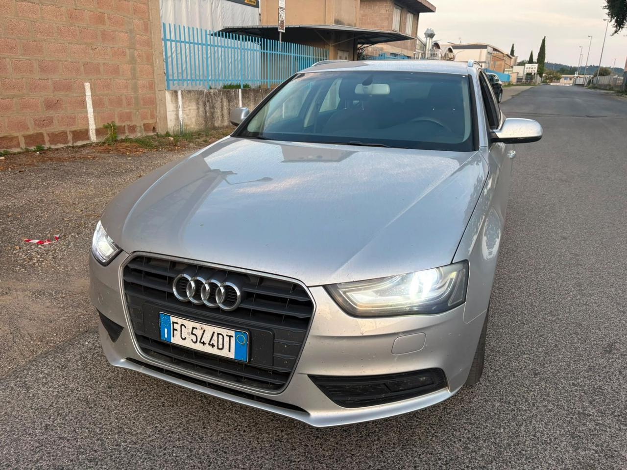 Audi A4 Avant 2.0 TDI 143CV 212.000 KM TENUTO OTTIMI