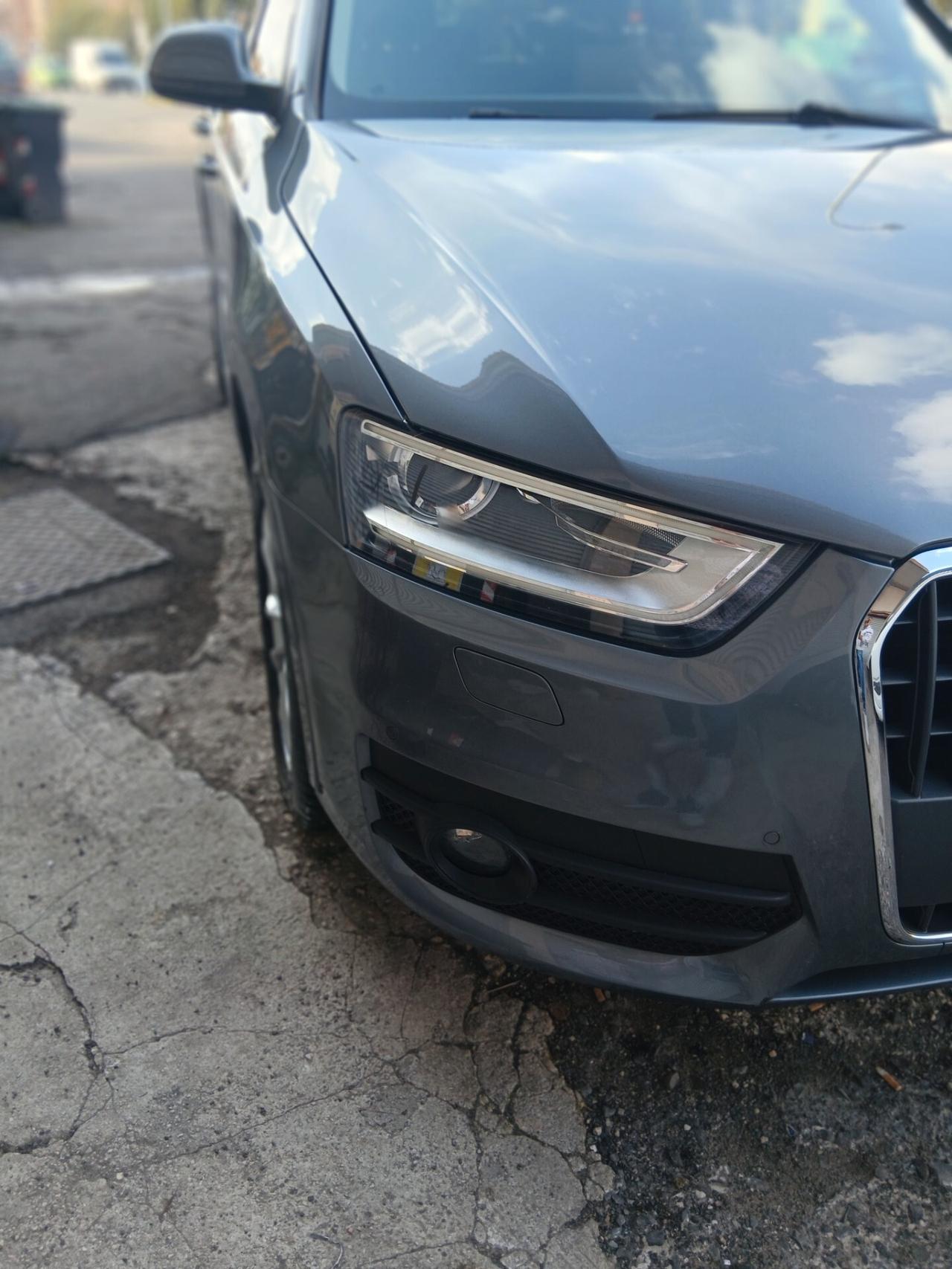 Audi Q3 35 TDI S tronic Business