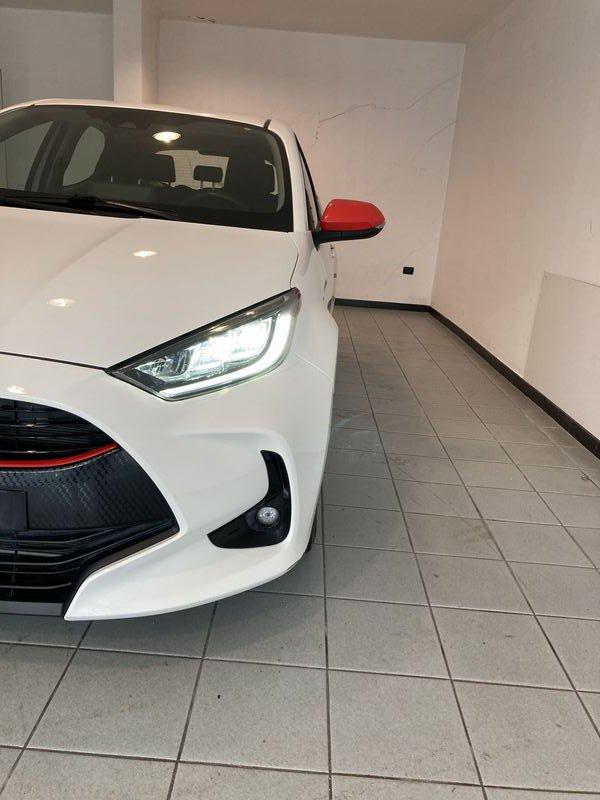 Toyota Yaris Hybrid Trend MY22