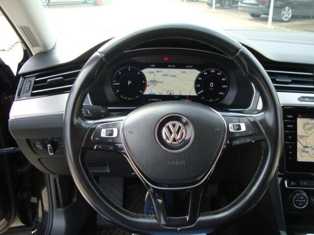 VW Passat 2.0 TDI SCR DSG Executive BMT 150CV BERLINA