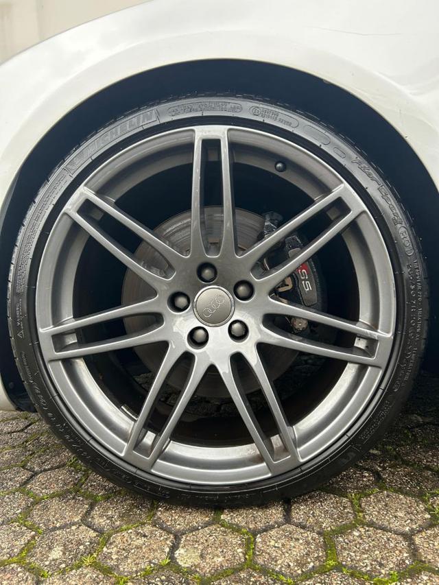 AUDI S5 4.2 V8 quattro