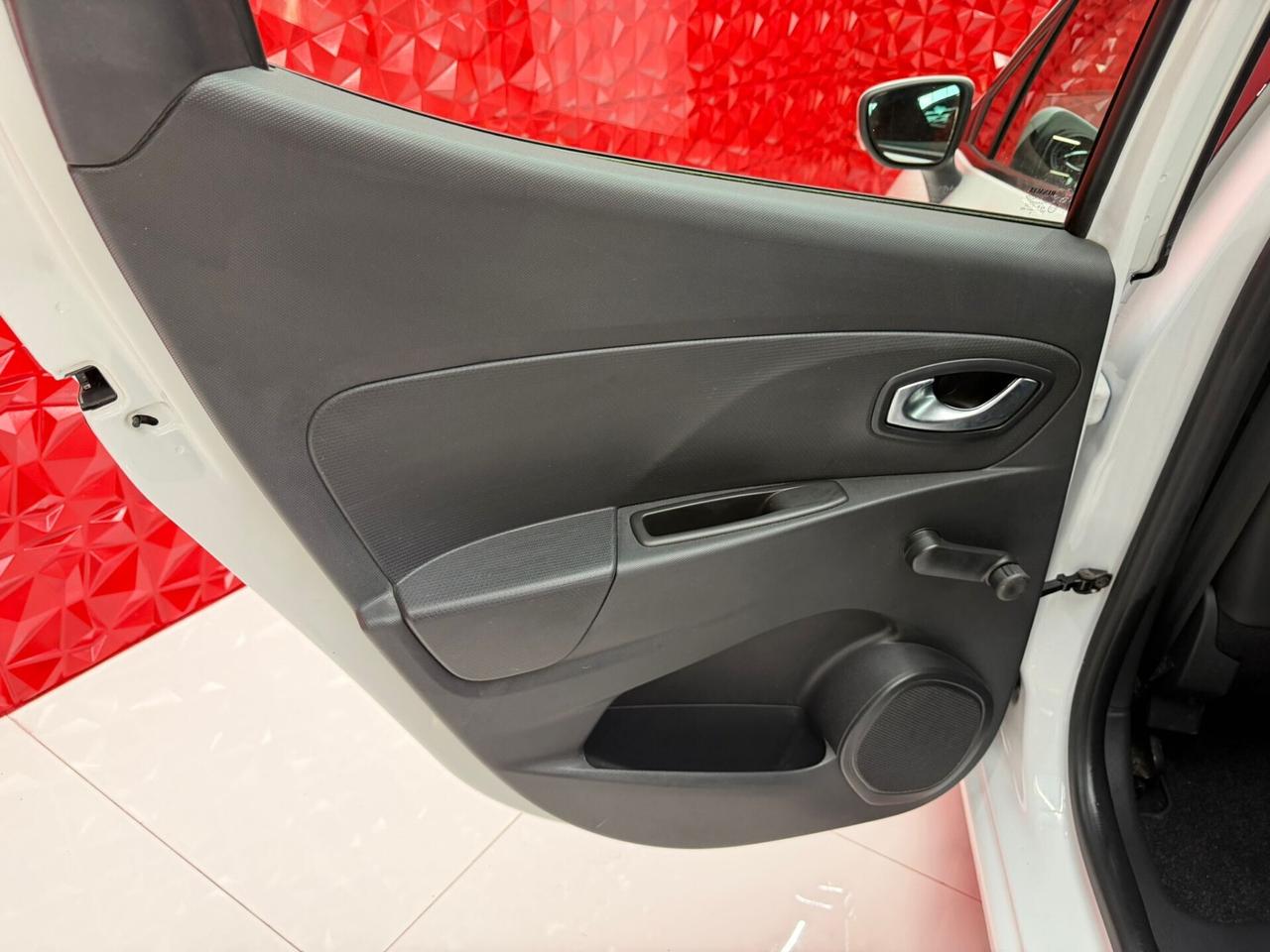 Renault Clio 1.2 75CV 5 porte Costume National UNIC. PROP. OK NEOPATENTATI