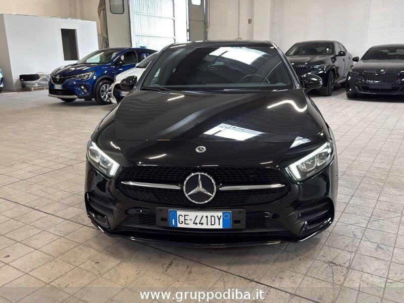 Mercedes-Benz Classe A - W177 2018 Diesel A 180 d Premium Night edition auto
