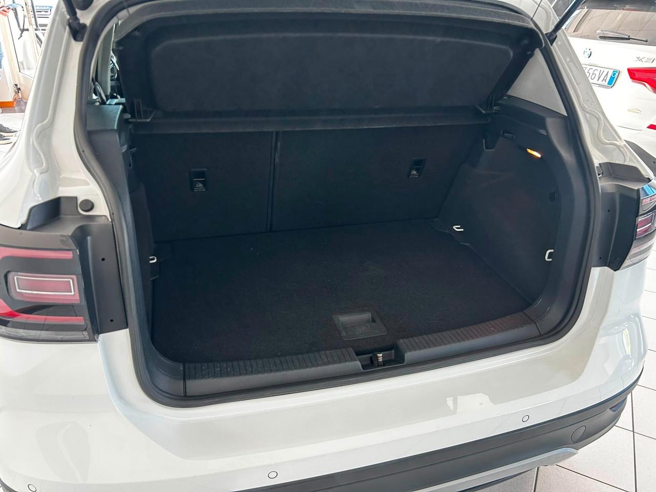 VW T-Cross 1.6 TDI x neopatentati 2020
