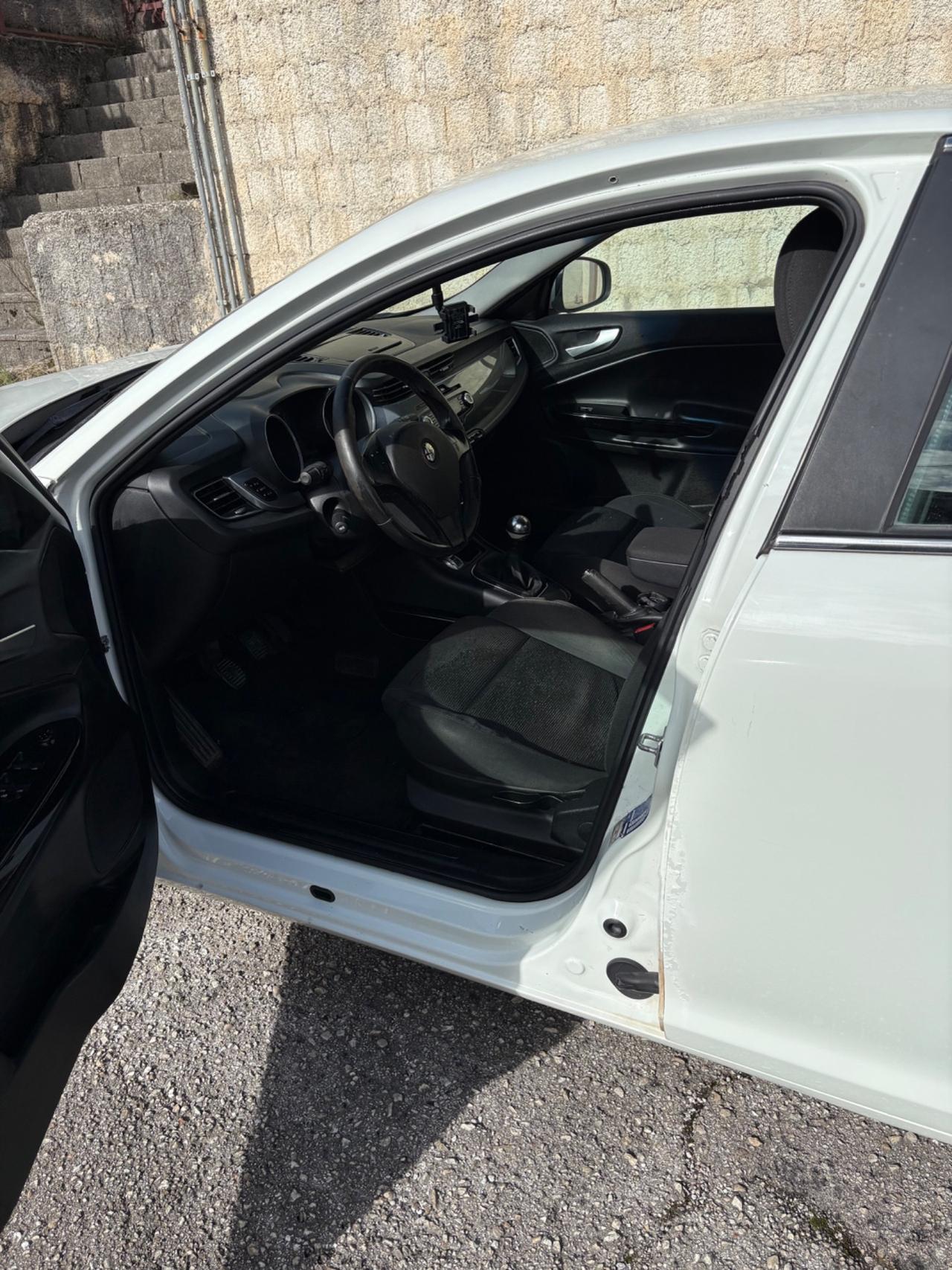 Alfa Romeo Giulietta 1.6 JTDm-2 105 CV Distinctive