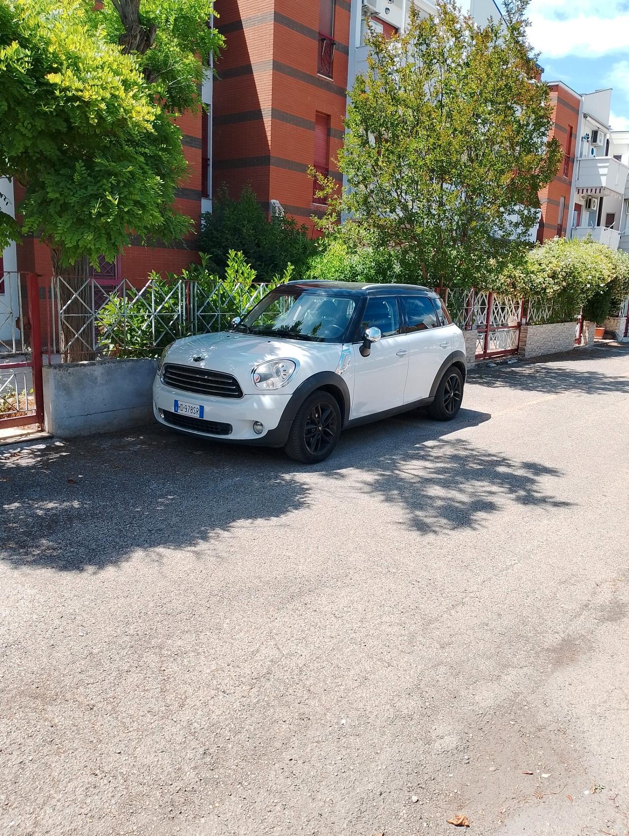 Mini Cooper Countryman 1.6 gpl