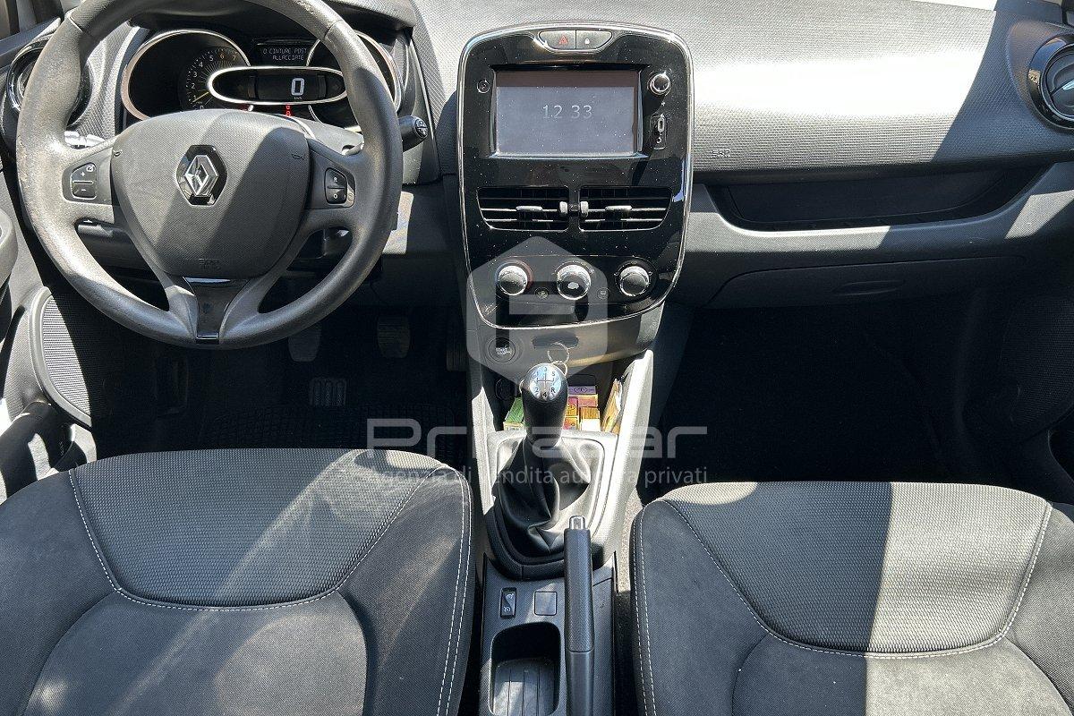 RENAULT Clio 1.2 75CV 5 porte Live