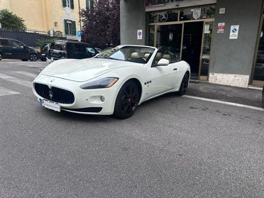 MASERATI GranCabrio 4.7 V8-Full Optional
