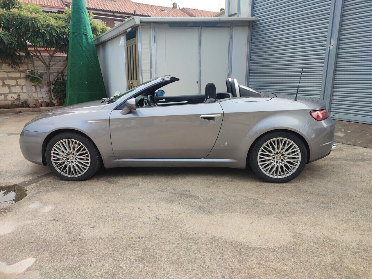 Alfa Romeo Spider 2.4 JTDm 210CV