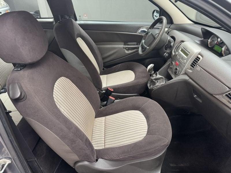 Lancia Ypsilon 1.2 8v Platino NEOPATENTATI FRIZIONE NUOVA
