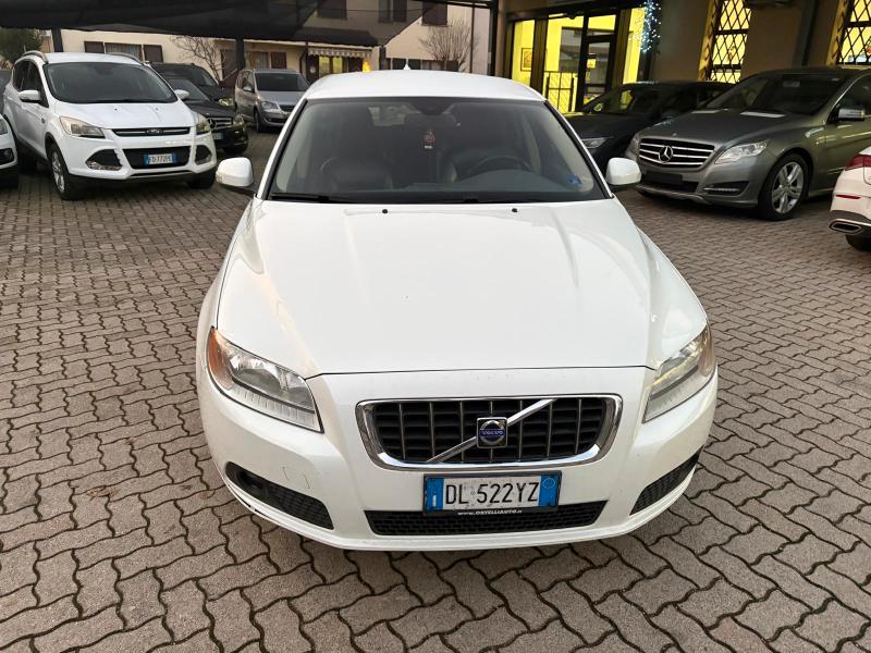 Volvo V70 2.4 d5 Summum 185cv
