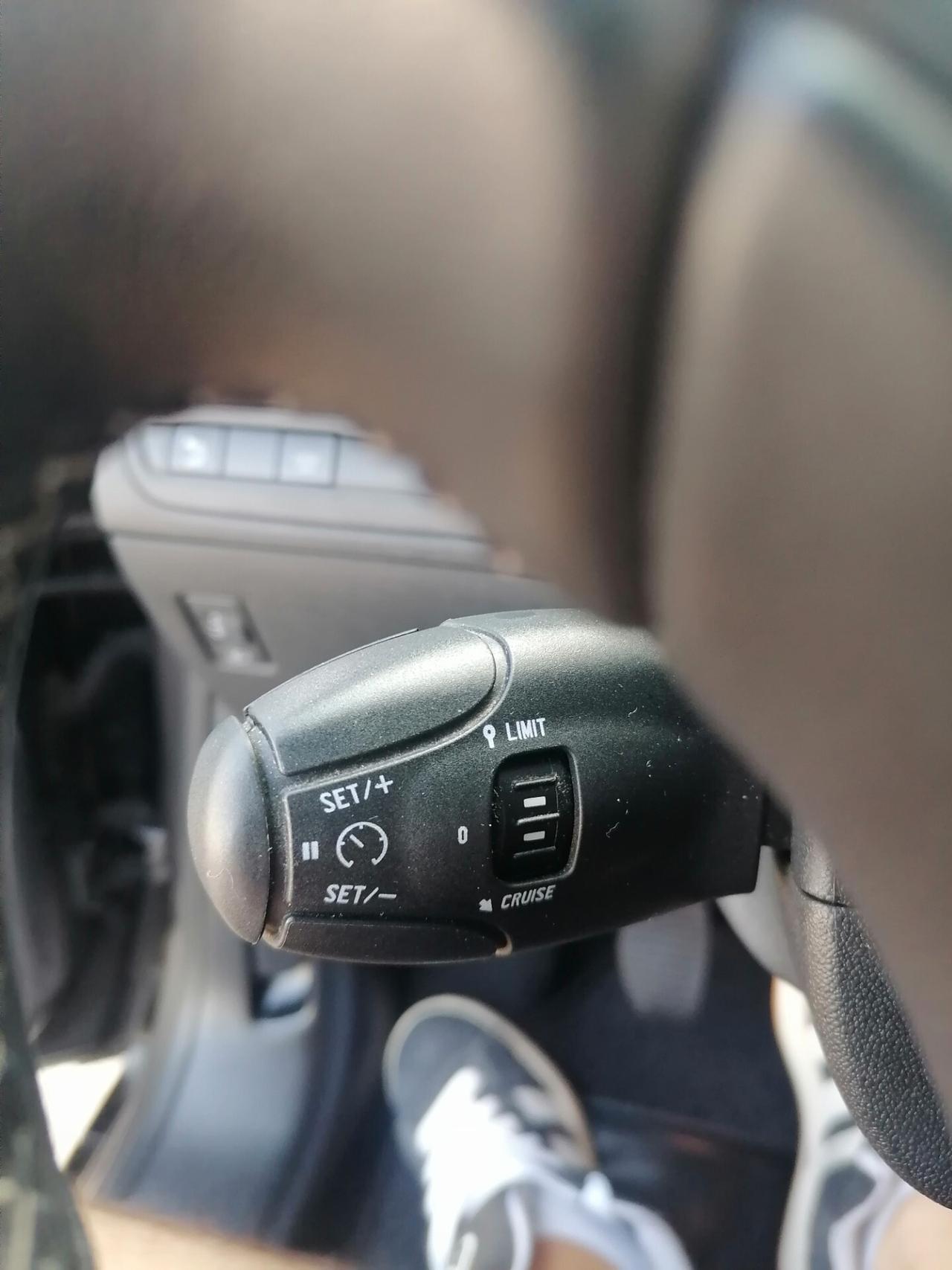 Peugeot 2008 1.6 BlueHDi 120 ALLURE 2017