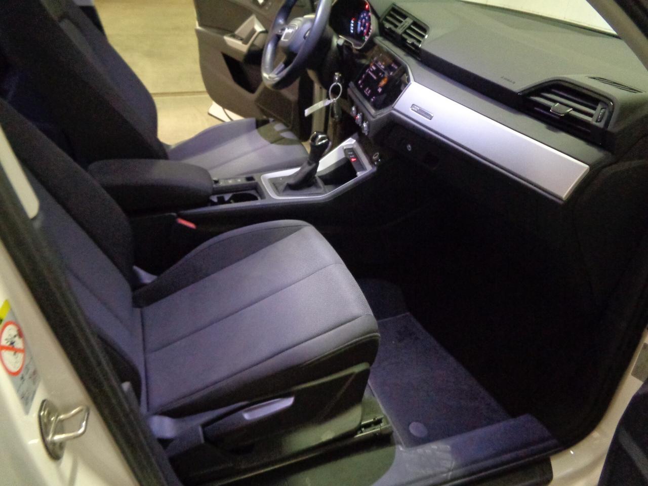 Audi Q3 35 TDI S tronic Business