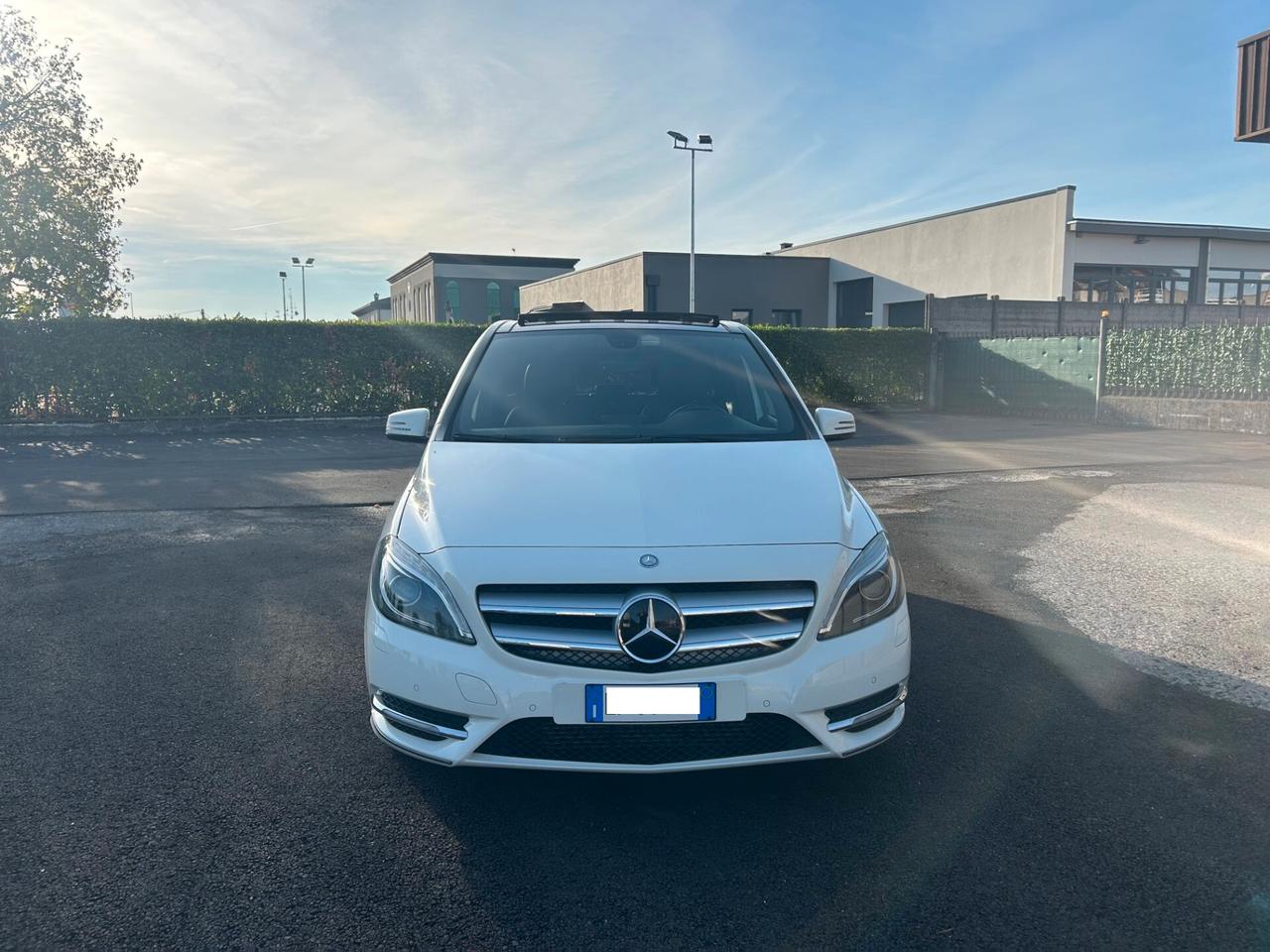 Mercedes-benz B 180 CDI BlueEFFICIENCY Premium ok neopatentati