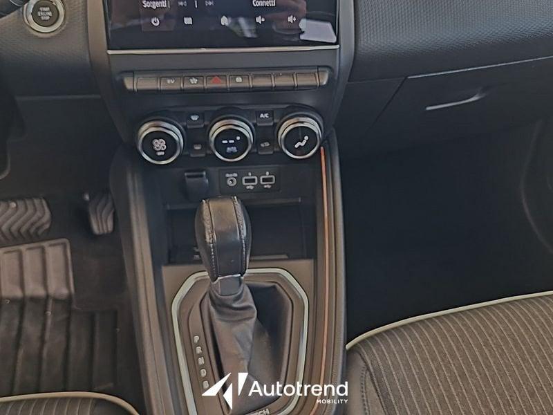 Renault Clio E-Tech Hybrid 1.6 Full Hybrid E-Tech 140 CV Intens