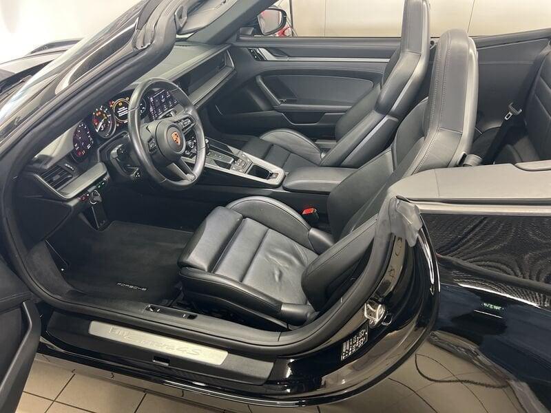 Porsche 911 Carrera 4S Cabriolet (992.1)