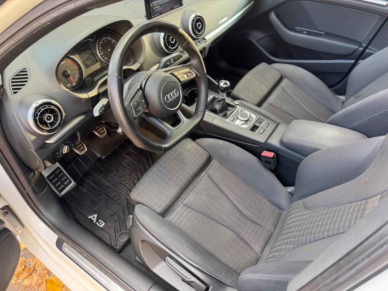Audi A3 SPB 1.6 TDI Sport neopaten garanzia 12 mesi