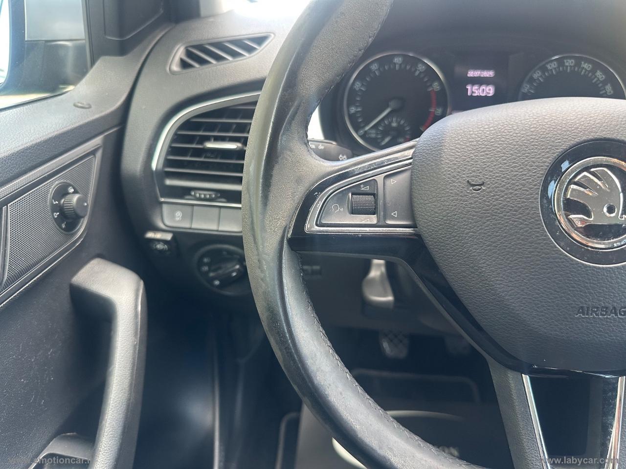 SKODA Fabia 1.0 MPI 60 CV Twin Color D.E. Arg. - 2017