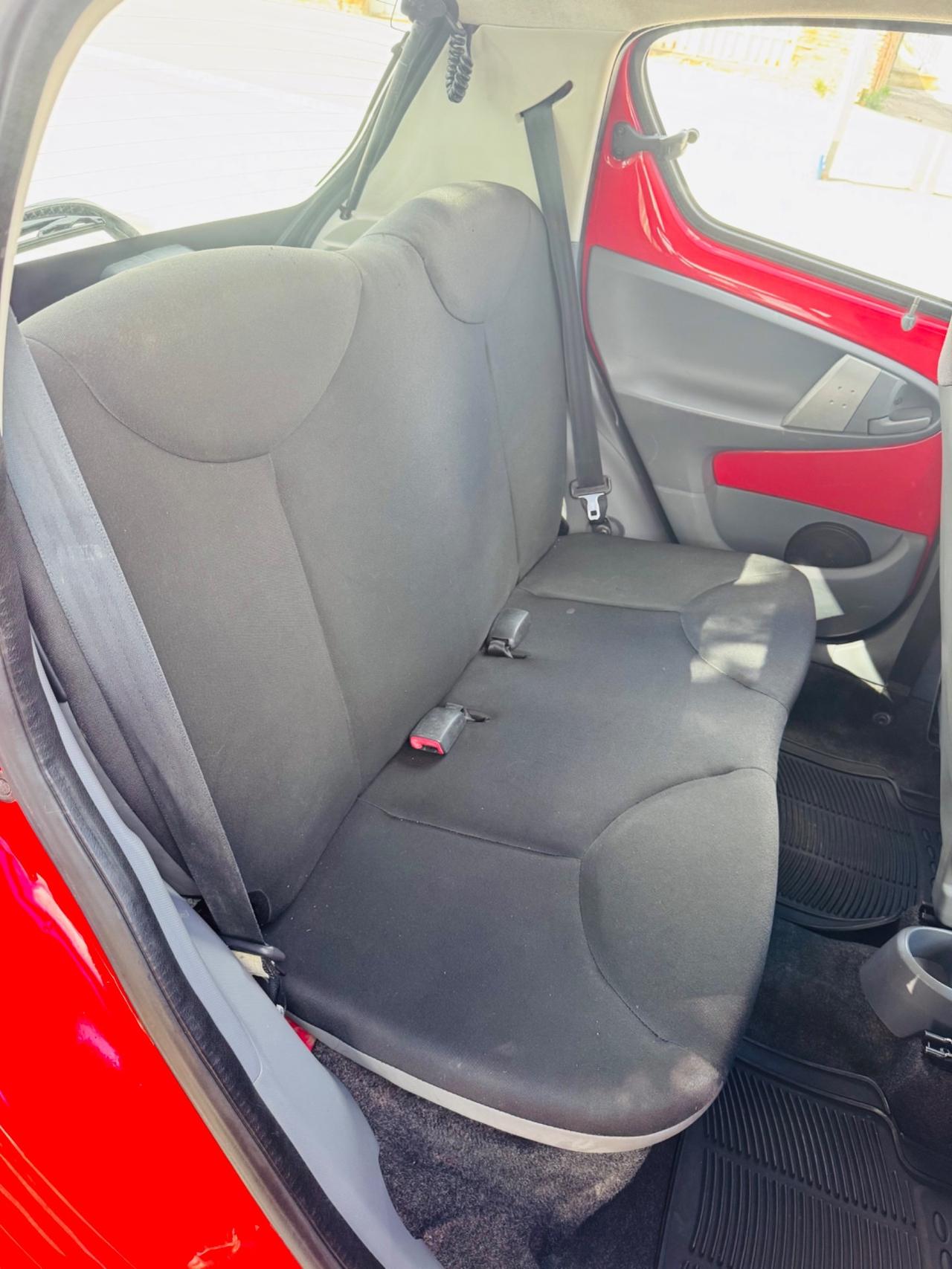 Toyota Aygo 1.0 12V VVT-i 5 porte Now