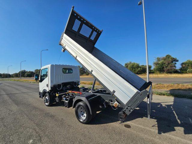 NISSAN Cabstar NT400 35 130CV - RIBALTABILE TRILATERALE