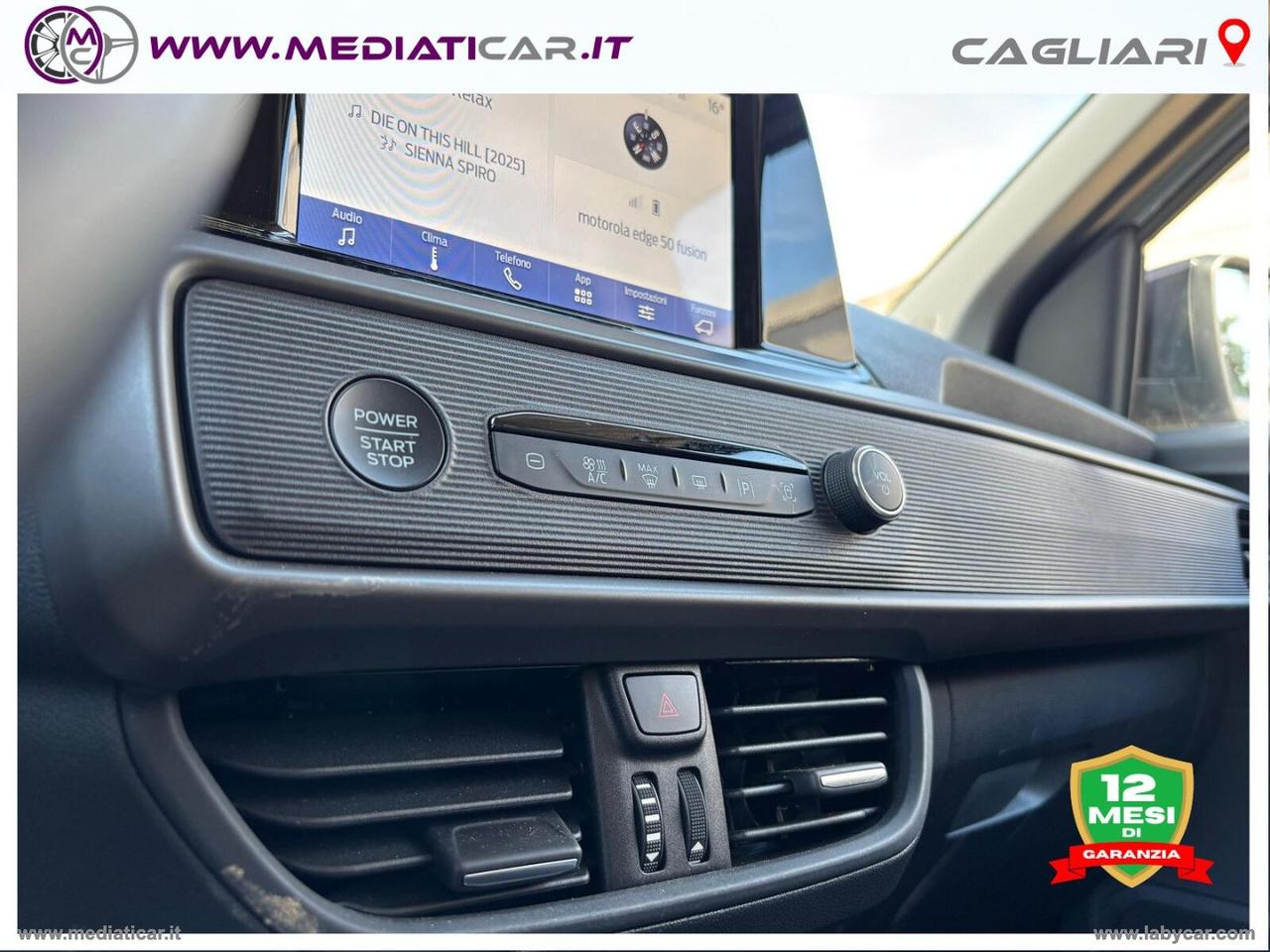 FORD Tourneo Courier 1.0 EcoBoost Titanium