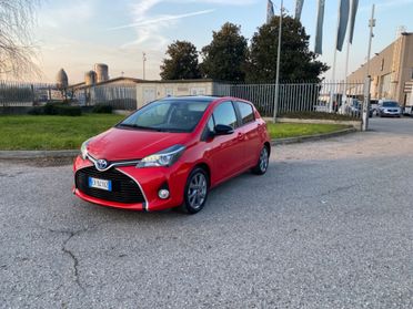 Toyota Yaris 1.5 Hybrid 5 porte Lounge