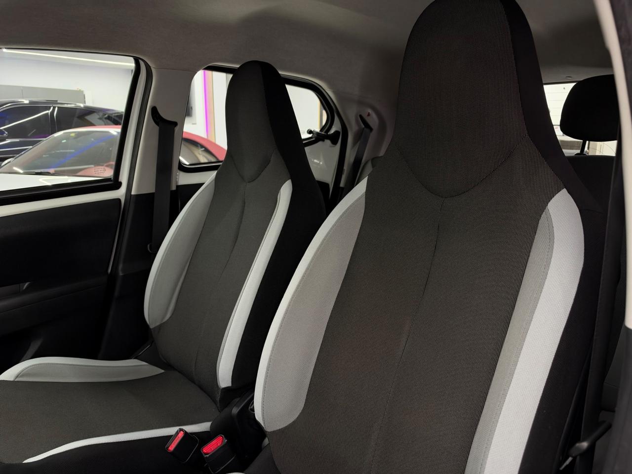 Toyota Aygo 1.0 69CV x-clusiv Full Opt Car-Play