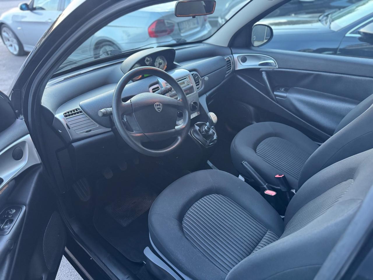 Lancia Ypsilon 1.2 Platino