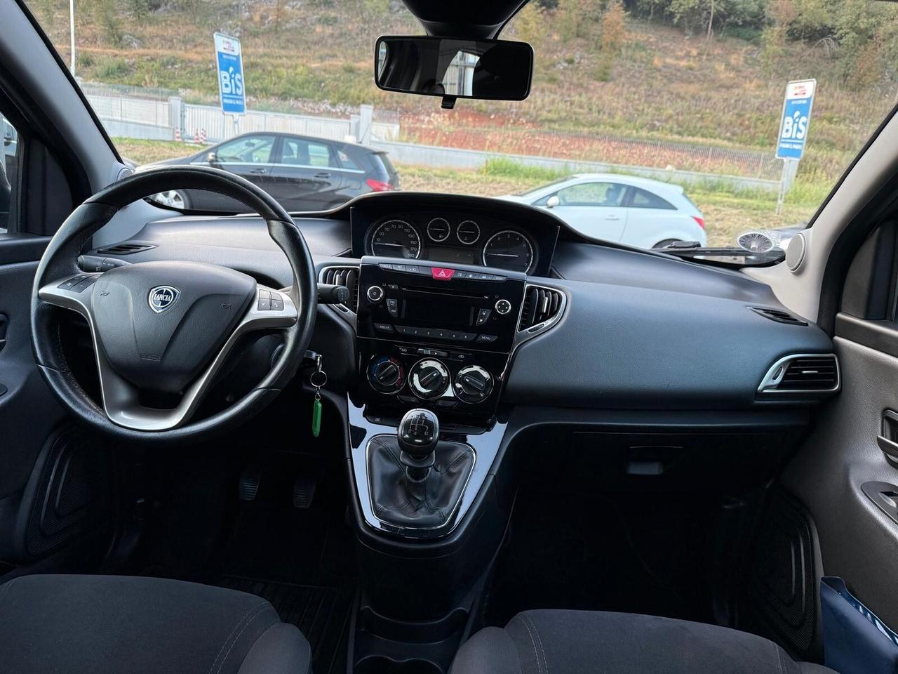 Lancia Ypsilon 0.9 TwinAir 85 CV 5 porte Metano Ecochic Gold