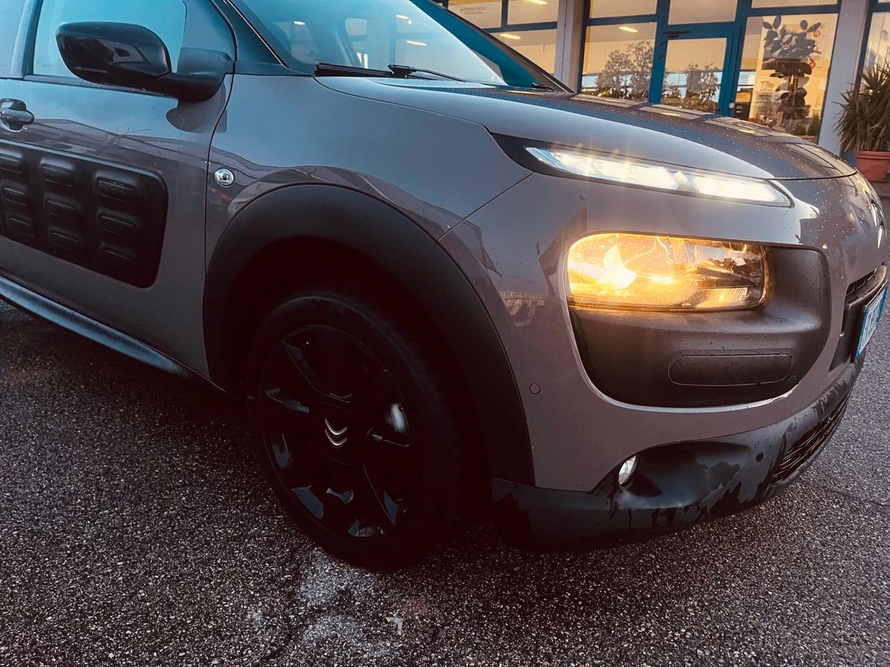 Citroen C4 Cactus BlueHDi 100 Shine