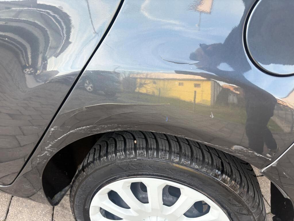 Ford Fiesta 1.4 5 porte Bz.- GPL Titanium