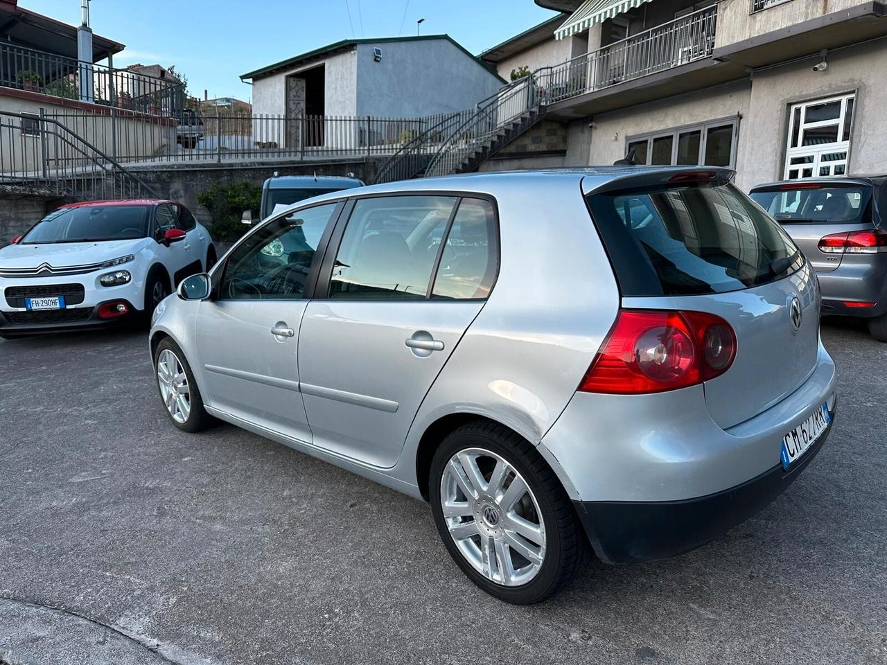 Volkswagen Golf 2.0 16V TDI 5p. Sportline