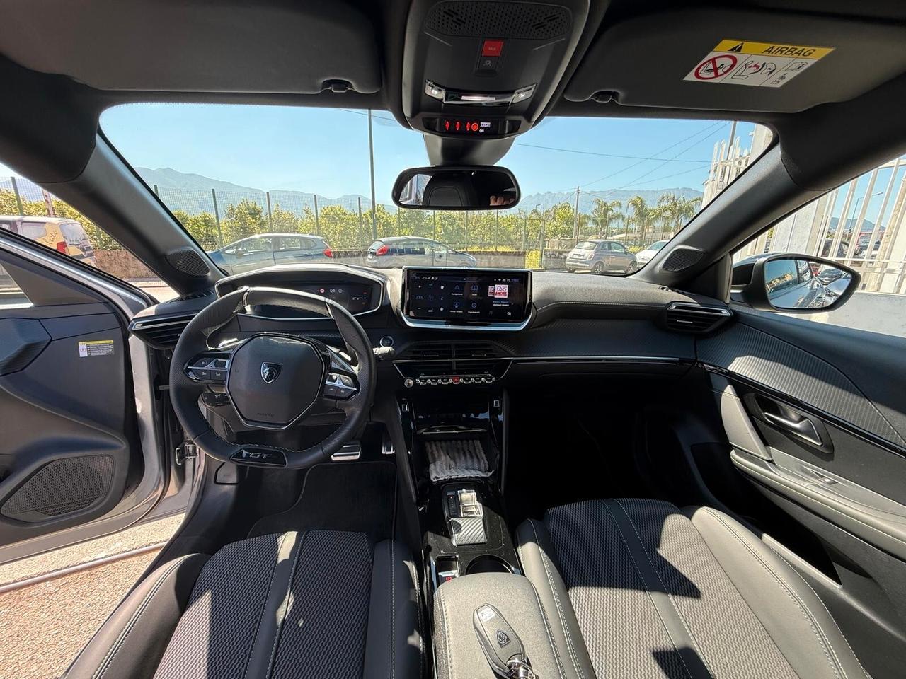 Peugeot 208 Hybrid 145 e-DCS6 GT Exclusive